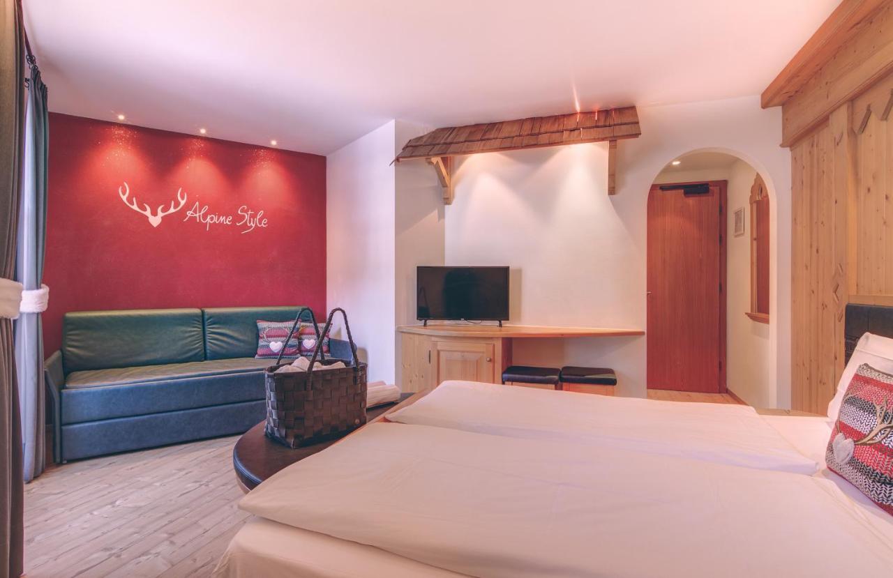 Hotel Madonnina Resort And Wellness ソラーガ エクステリア 写真
